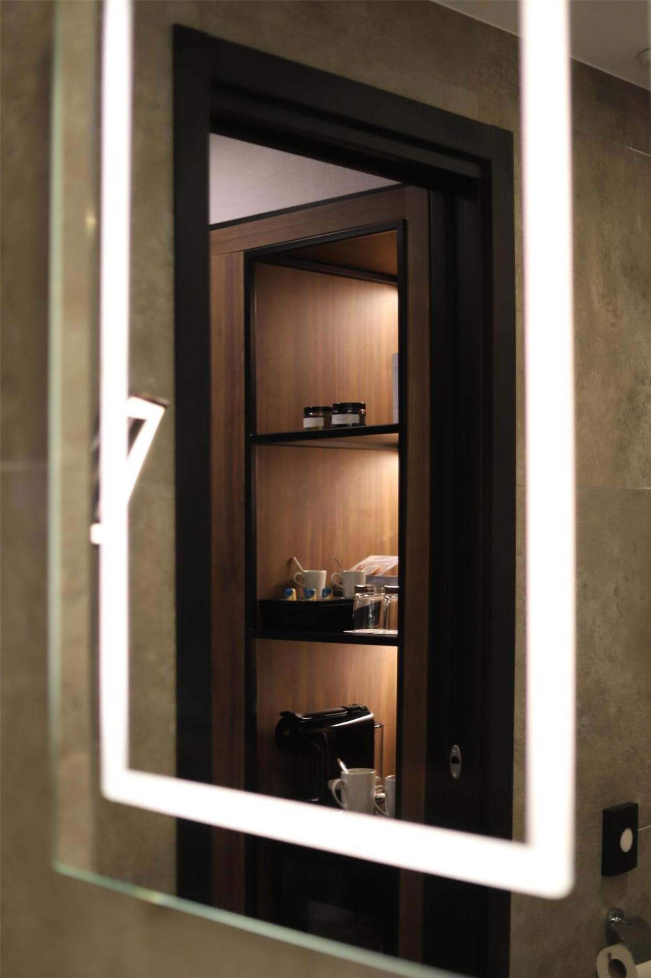 Hotel Radisson Blu Ghr 4*